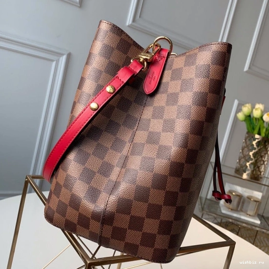WIS VUITTON LOUIS NÉONOÉ 1128